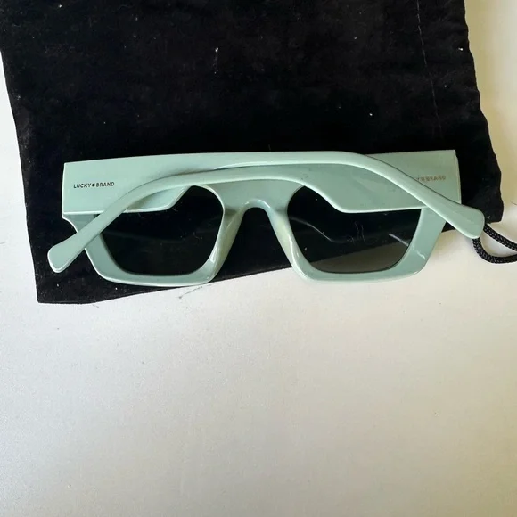New Lucky Brand Light Green Sunglasses display picture 3